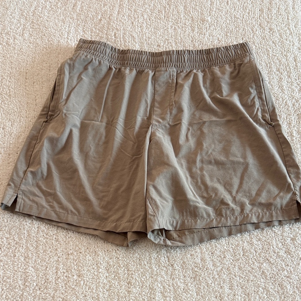 All in Motion Khaki/Gray Elastic Shorts / L